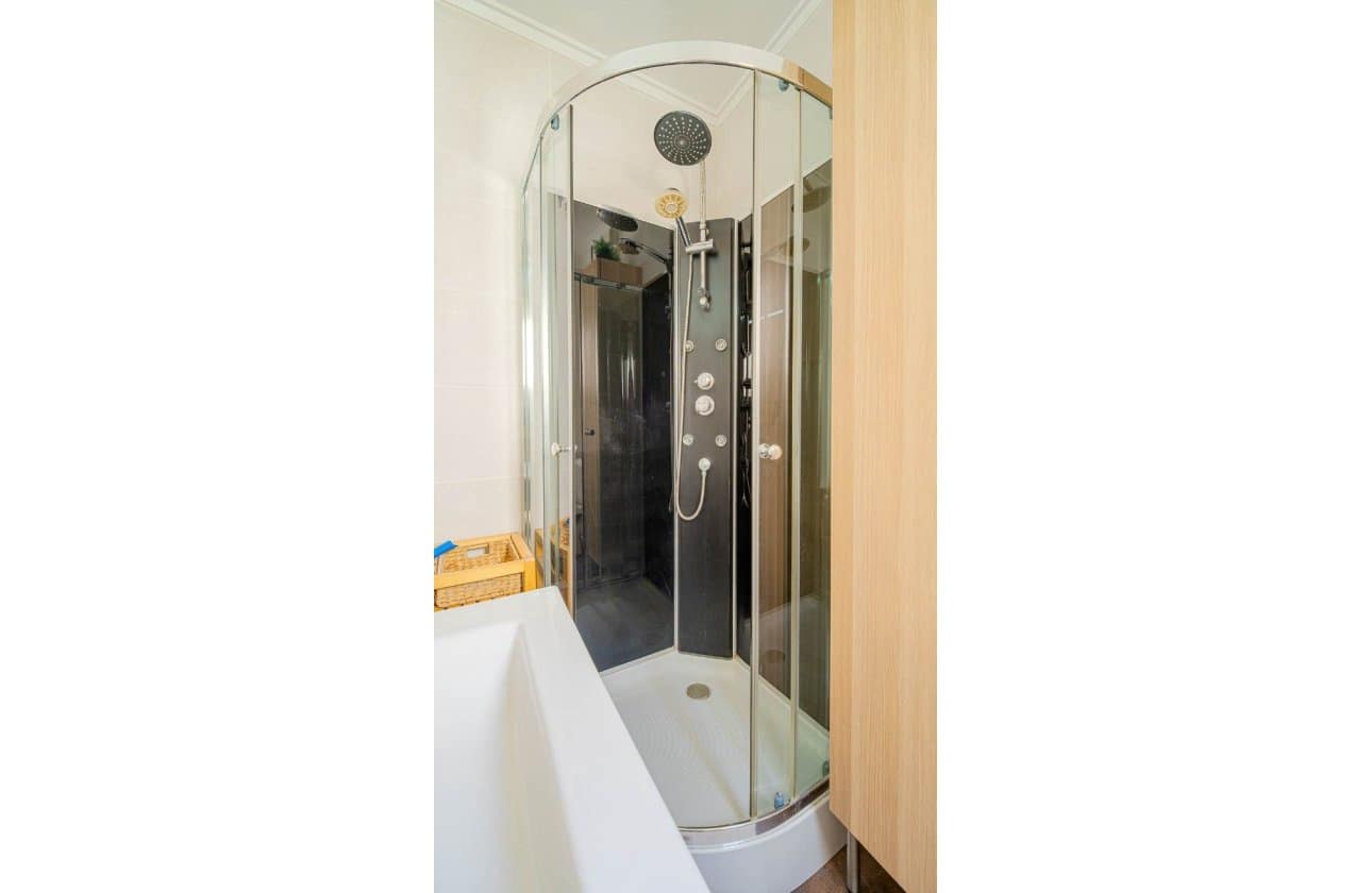 1 chambre Appartement à vendre à Punta Prima avec piscine - 135 000 € (Ref: 9834261)