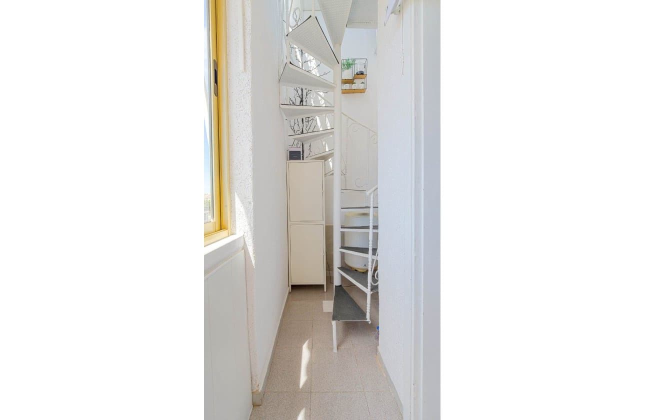 1 chambre Appartement à vendre à Punta Prima avec piscine - 135 000 € (Ref: 9834261)