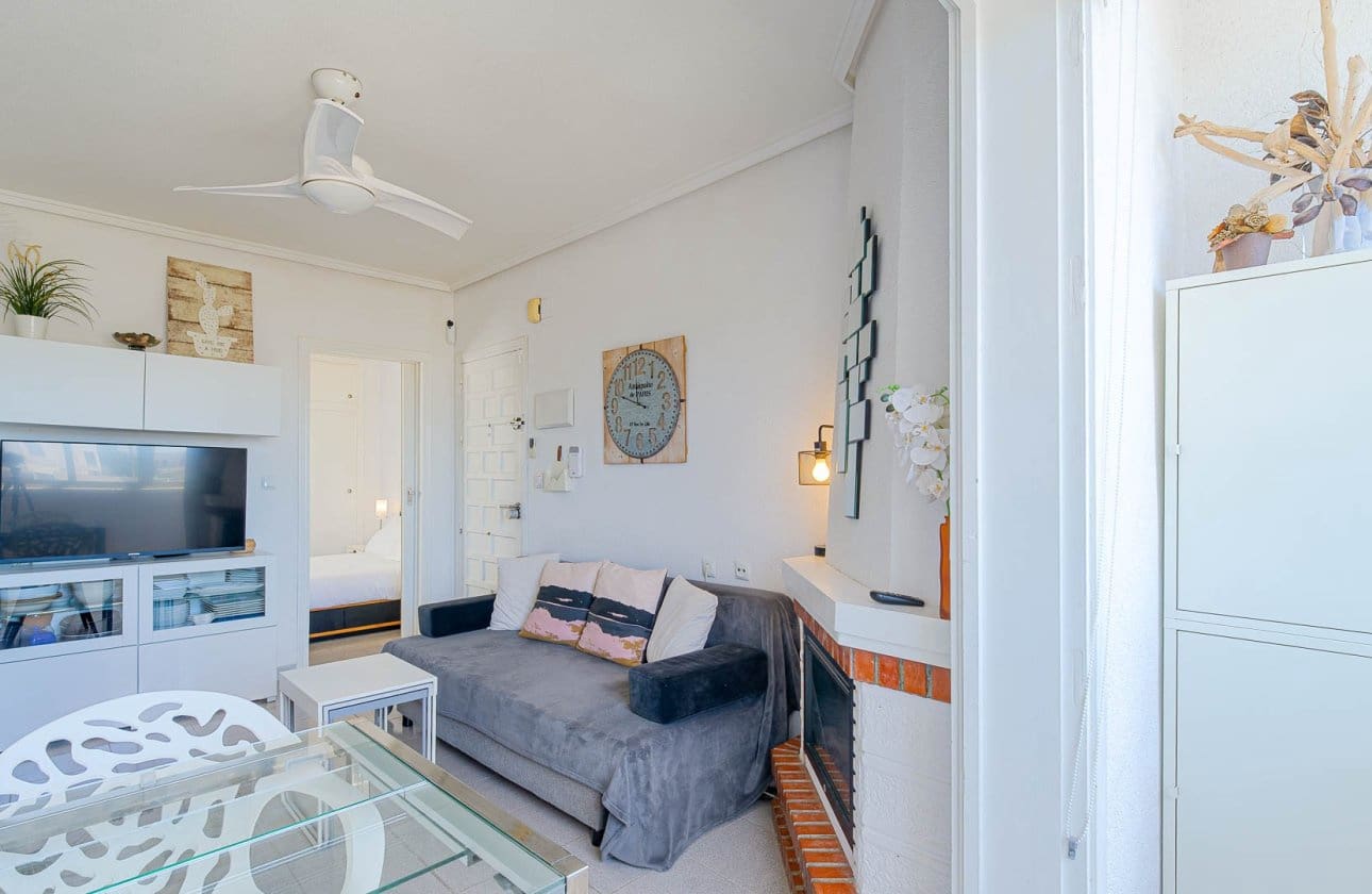 1 chambre Appartement à vendre à Punta Prima avec piscine - 135 000 € (Ref: 9834261)