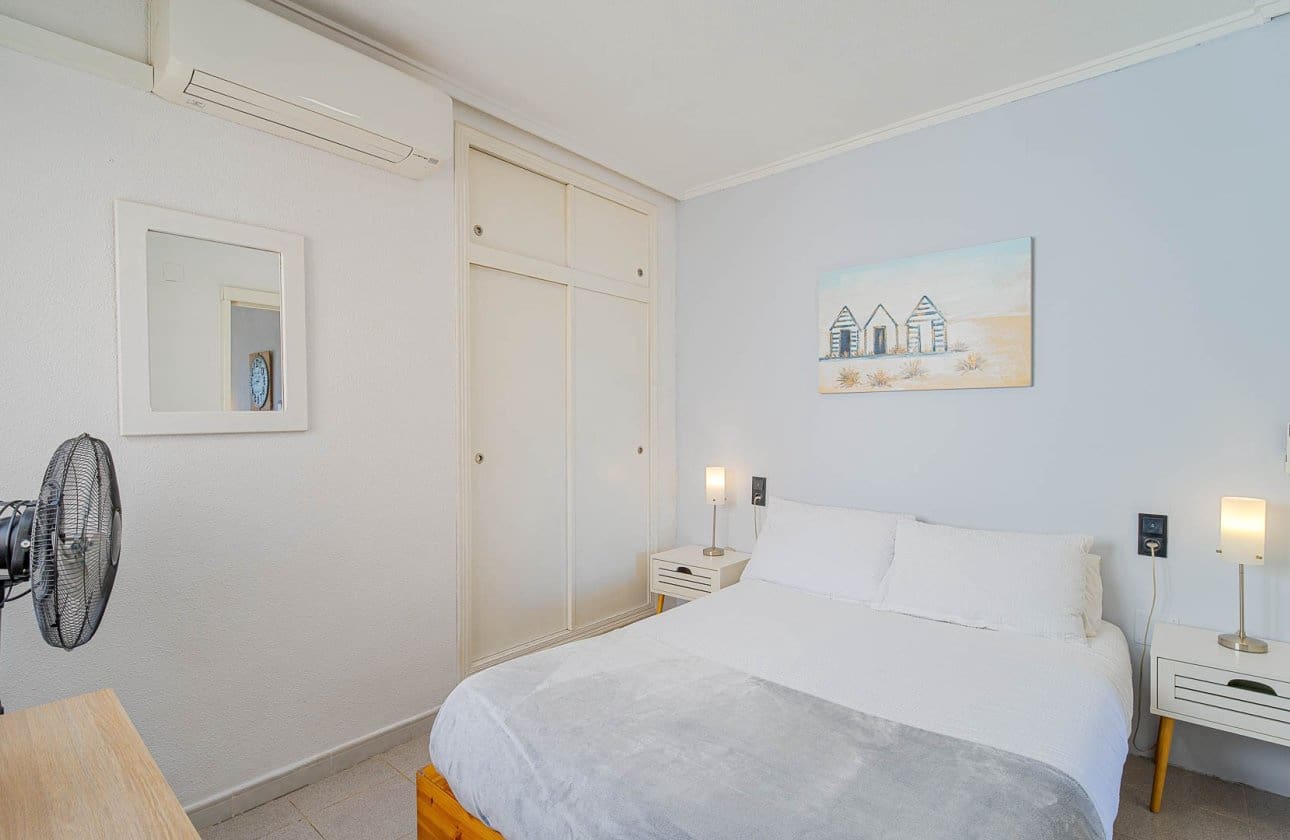 1 chambre Appartement à vendre à Punta Prima avec piscine - 135 000 € (Ref: 9834261)