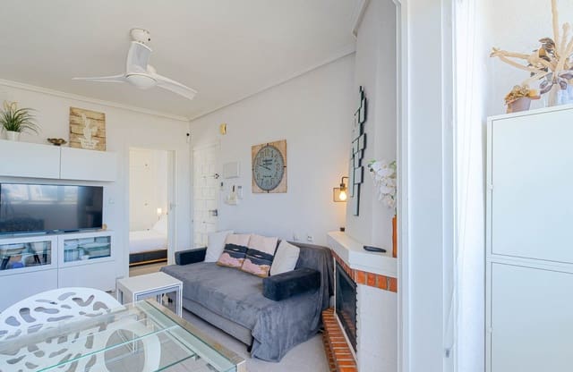 1 chambre Appartement à vendre à Punta Prima, Torrevieja avec piscine - 135 000 € (Ref: 9834261)