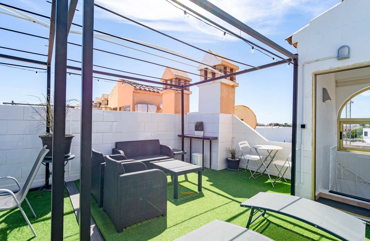 1 chambre Appartement à vendre à Punta Prima avec piscine - 135 000 € (Ref: 9834261)