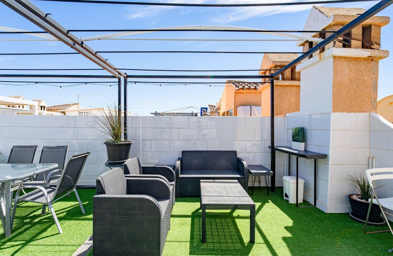 1 chambre Appartement à vendre à Punta Prima avec piscine - 135 000 € (Ref: 9834261)