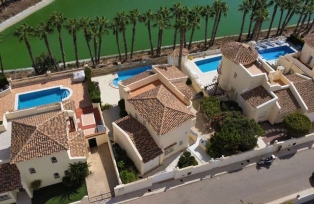3 Zimmer Villa zu verkaufen in Lomas de Campoamor - Las Ramblas, Orihuela mit Pool - 579.995 € (Ref: 9838996)