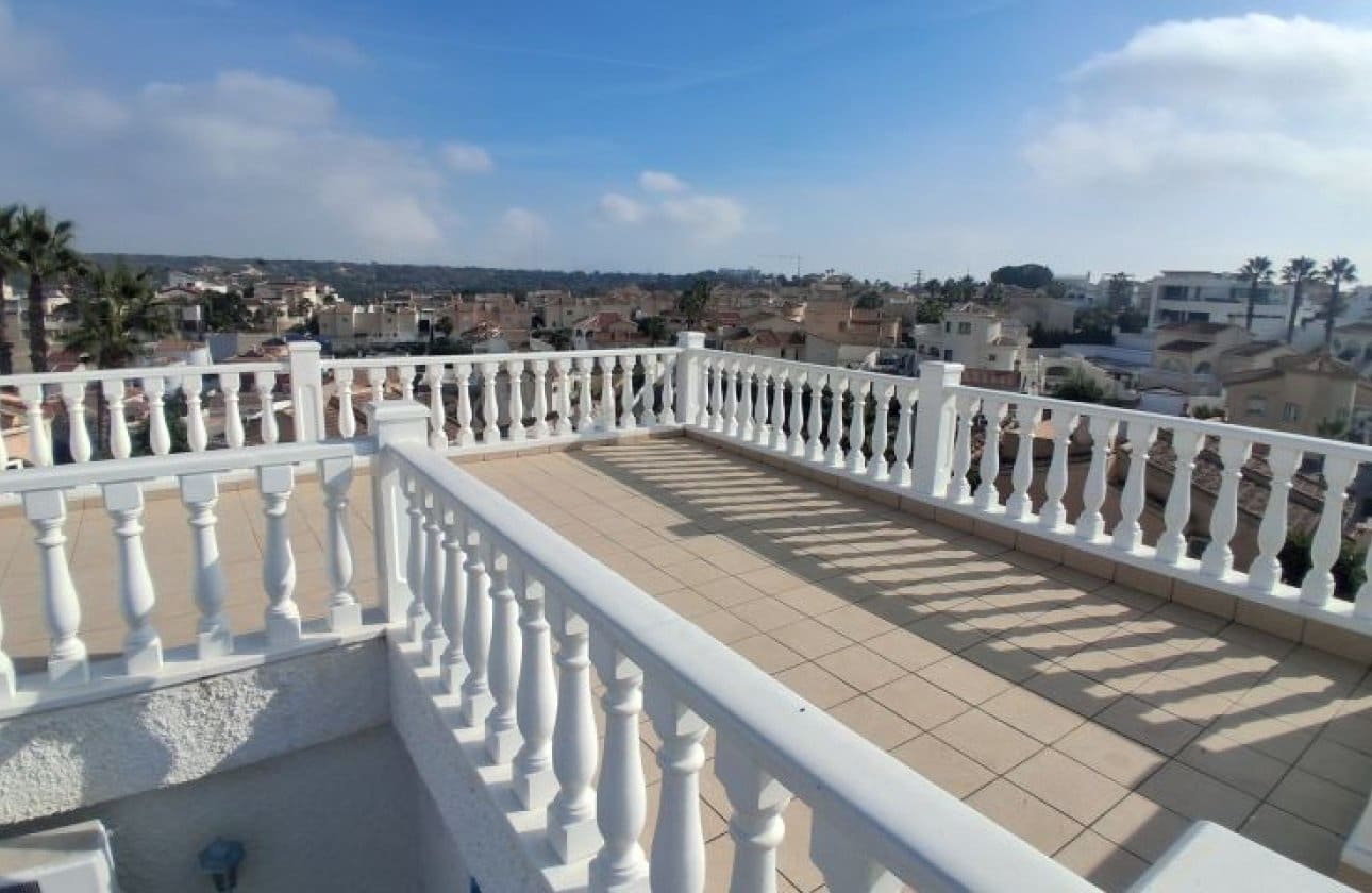 5 soverom Villa til salgs i Rojales med svømmebasseng - € 539 995 (Ref: 9838999)