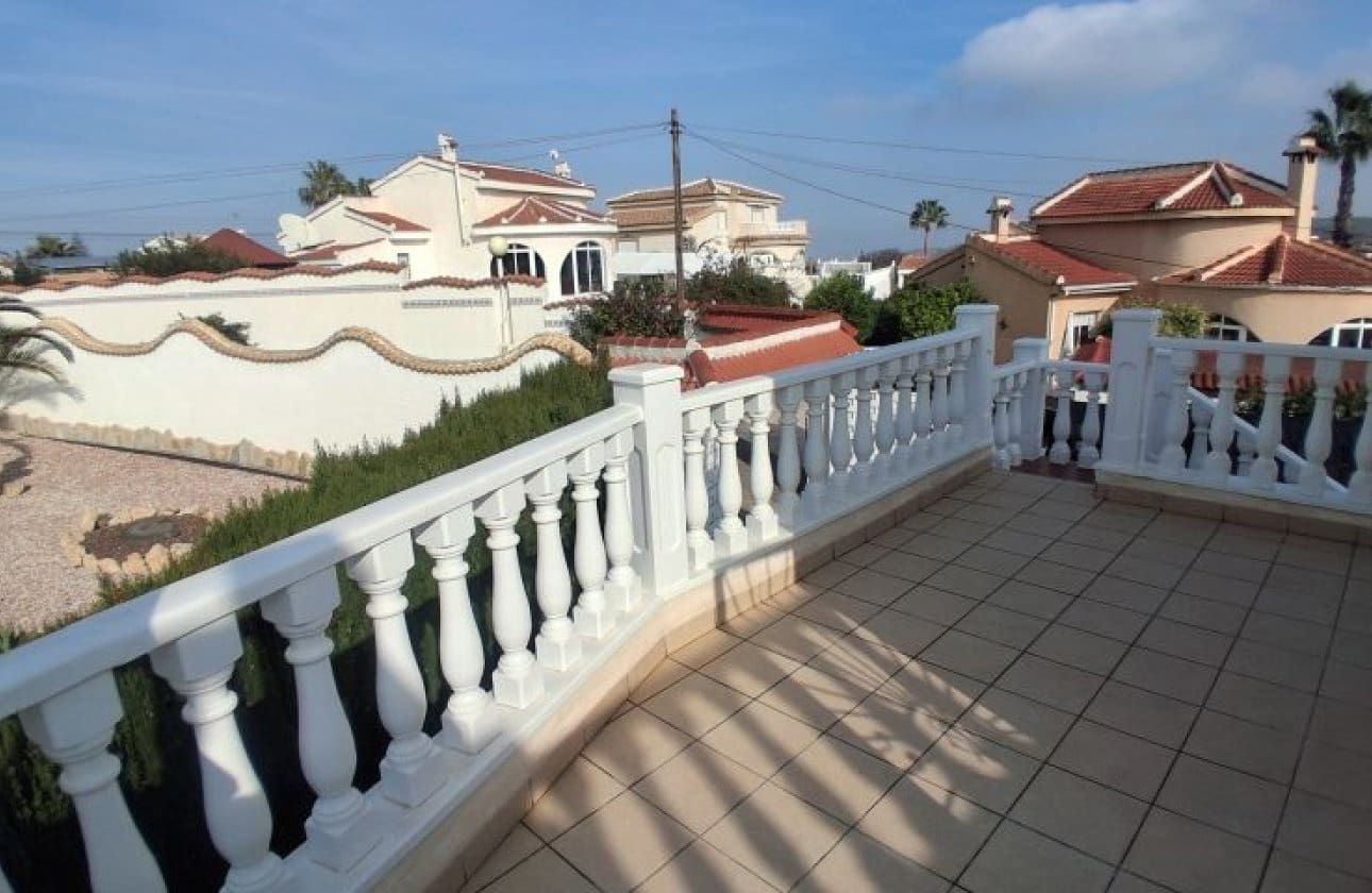 5 soverom Villa til salgs i Rojales med svømmebasseng - € 539 995 (Ref: 9838999)