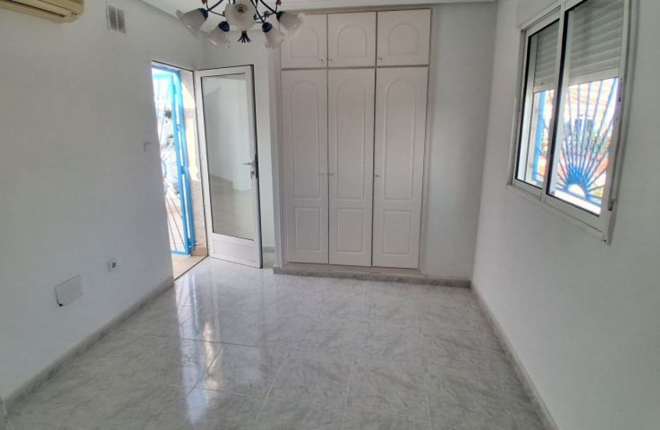 5 soverom Villa til salgs i Rojales med svømmebasseng - € 539 995 (Ref: 9838999)