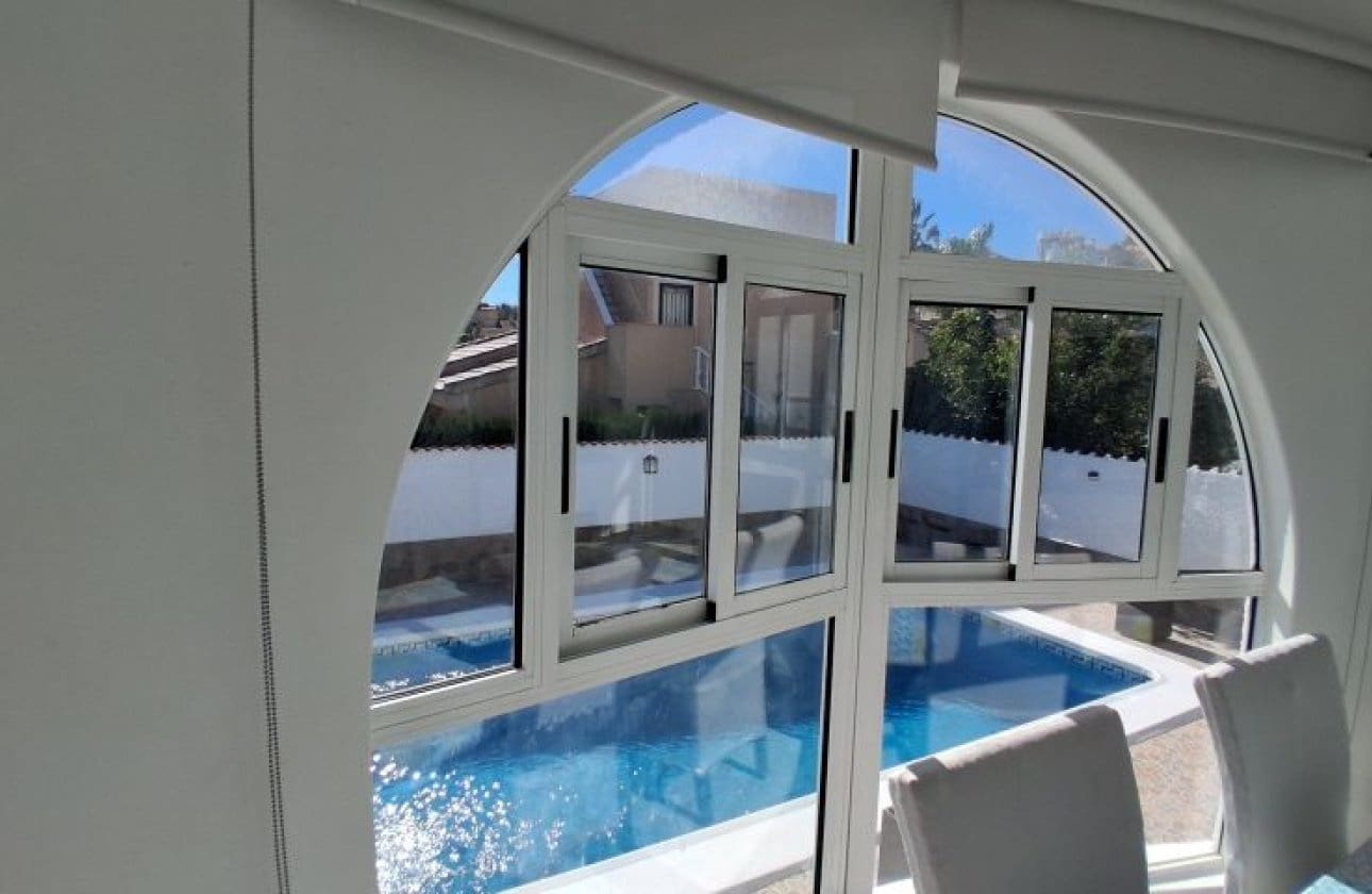 5 soverom Villa til salgs i Rojales med svømmebasseng - € 539 995 (Ref: 9838999)
