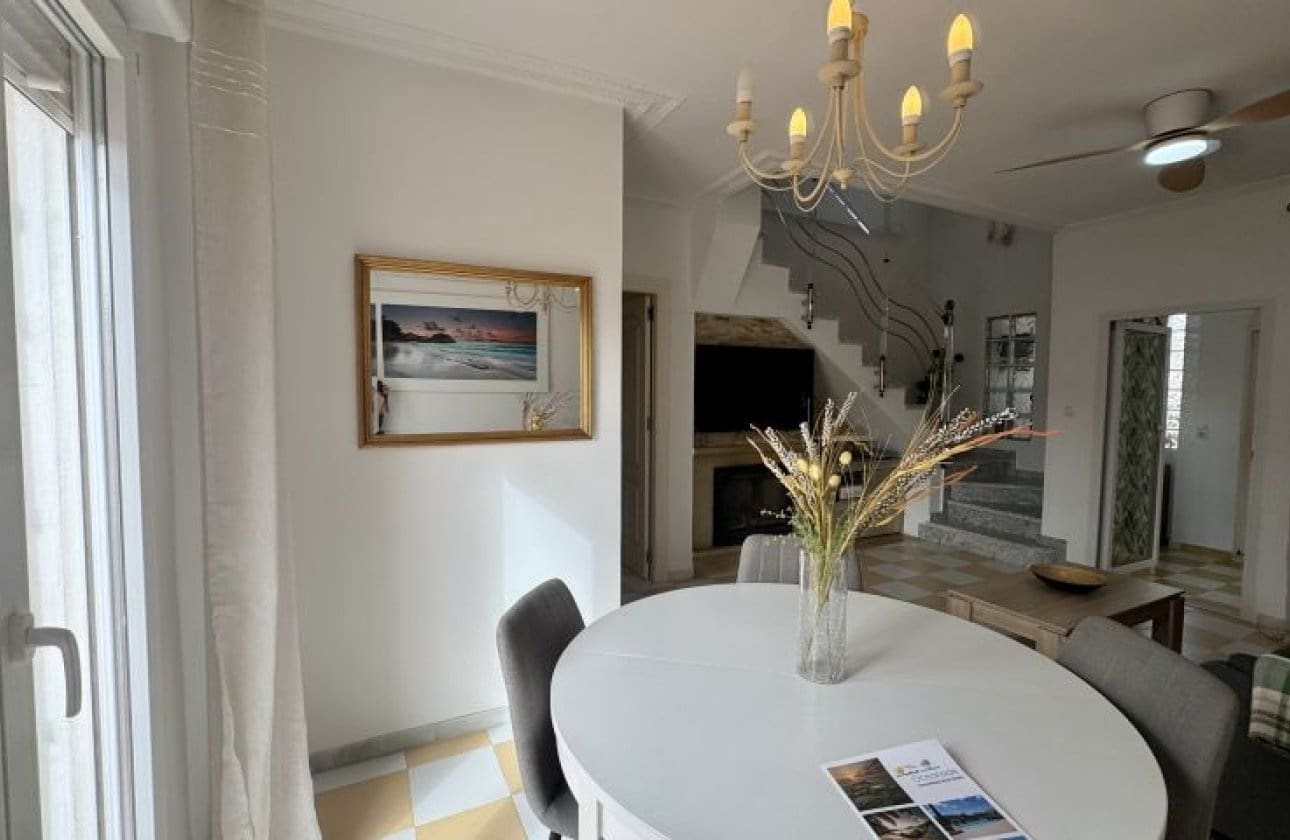 4 bedroom Villa for sale in Torrevieja - € 398,995 (Ref: 9839000)