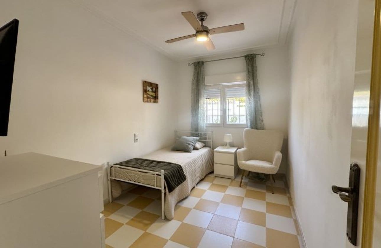 4 bedroom Villa for sale in Torrevieja - € 398,995 (Ref: 9839000)