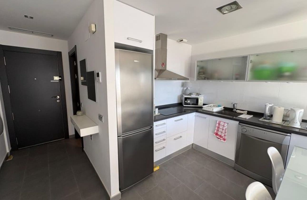 2 chambre Appartement de Plage à vendre à Torrevieja avec piscine - 345 995 € (Ref: 9839001)