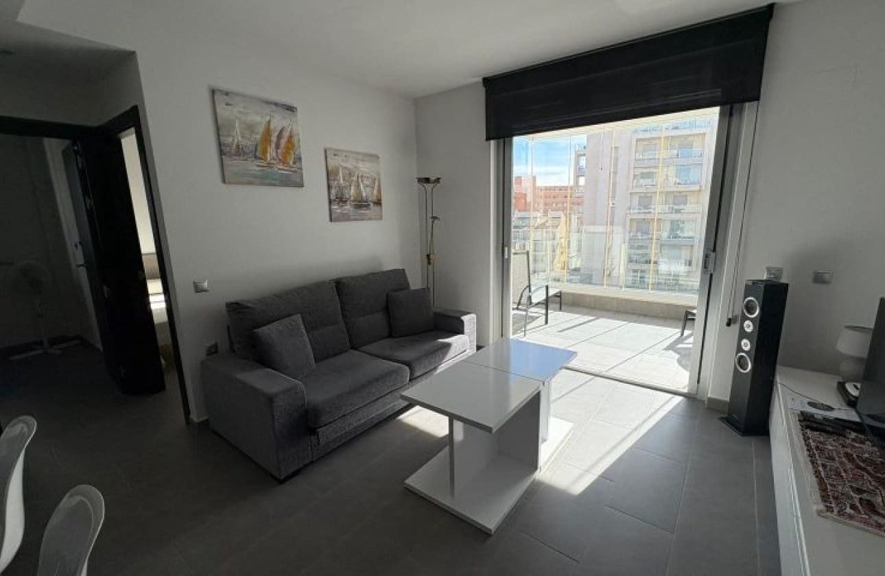 2 chambre Appartement de Plage à vendre à Torrevieja avec piscine - 345 995 € (Ref: 9839001)