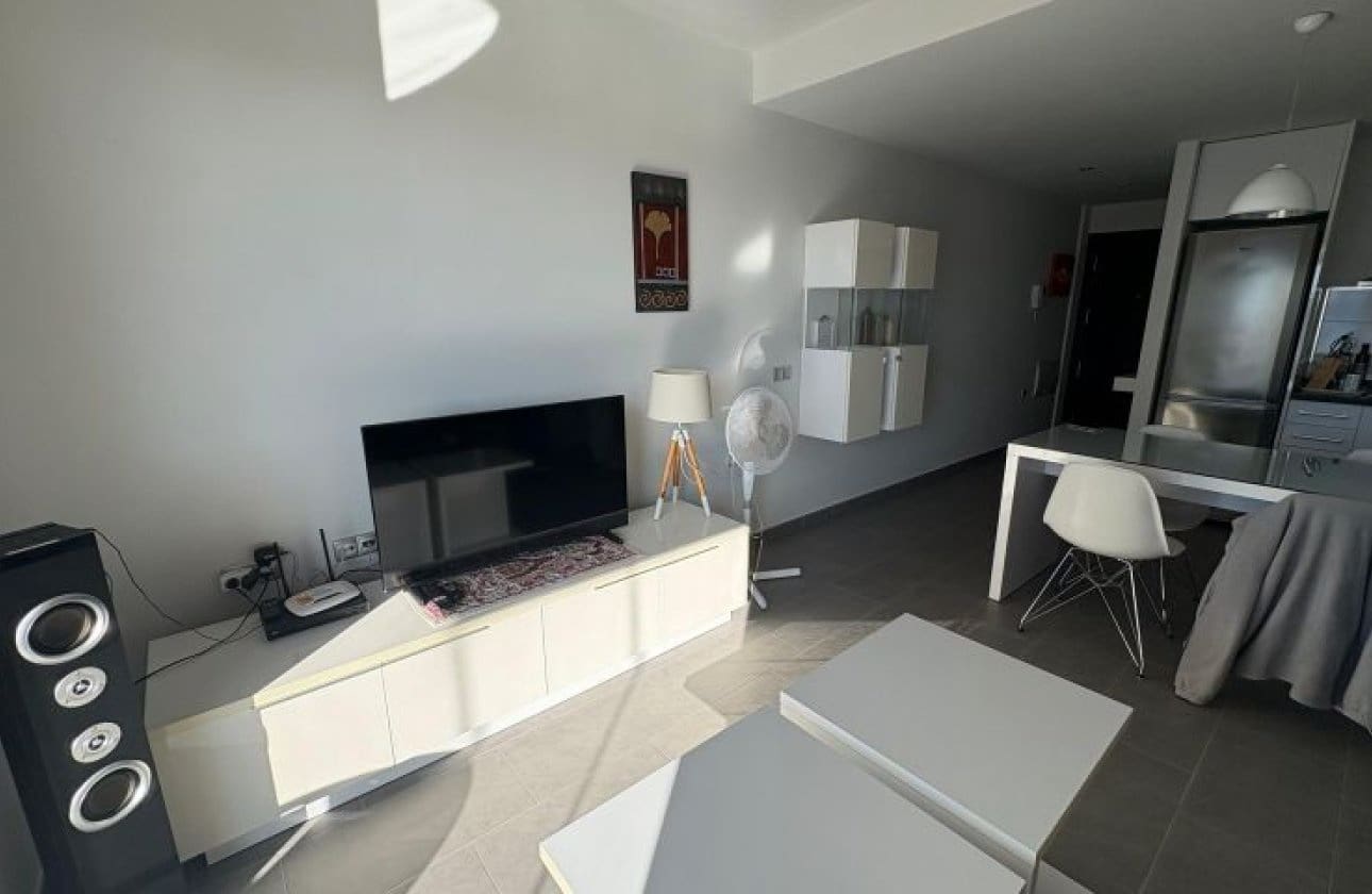 2 chambre Appartement de Plage à vendre à Torrevieja avec piscine - 345 995 € (Ref: 9839001)
