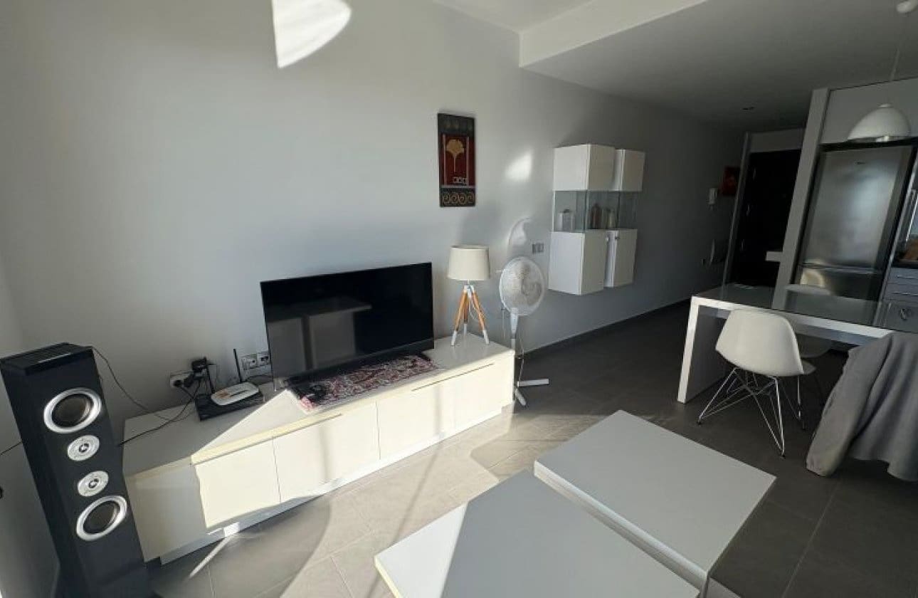 2 chambre Appartement de Plage à vendre à Torrevieja avec piscine - 345 995 € (Ref: 9839001)