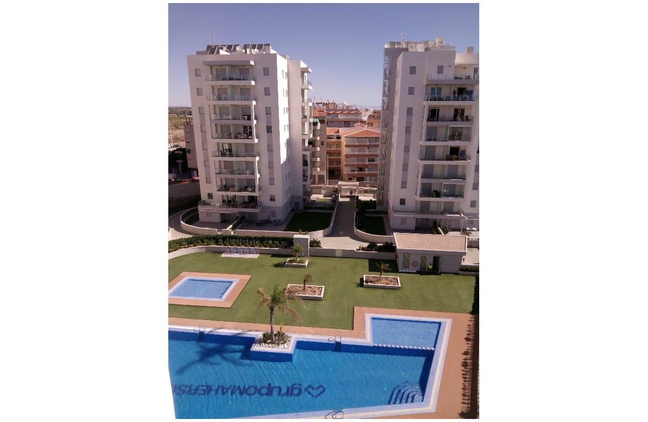 2 chambre Appartement de Plage à vendre à Torrevieja avec piscine - 345 995 € (Ref: 9839001)