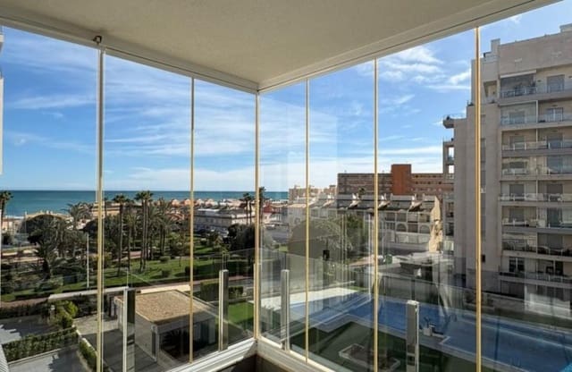 2 camera da letto Appartamento sulla Spiaggia in vendita in Torrevieja con piscina - 345.995 € (Rif: 9839001)