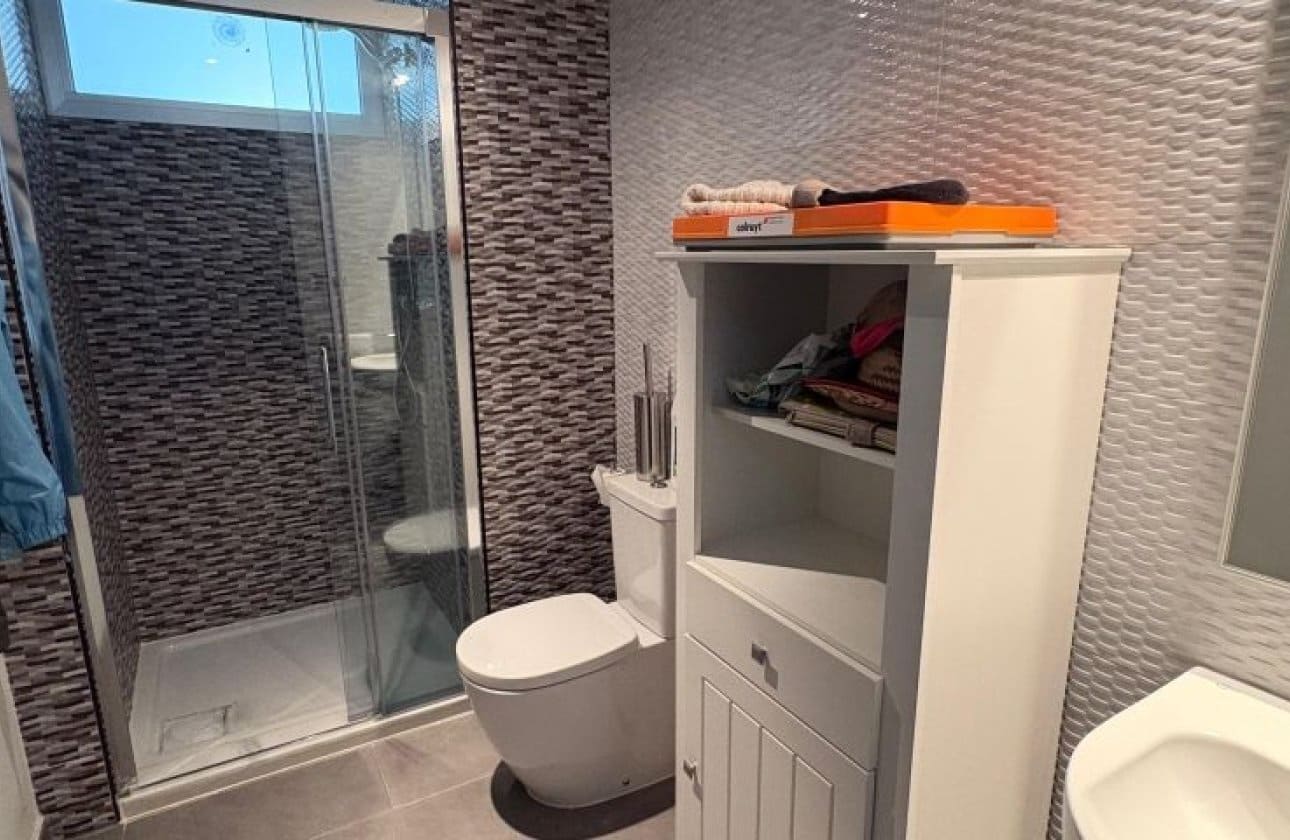 2 chambre Appartement de Plage à vendre à Torrevieja avec piscine - 345 995 € (Ref: 9839001)