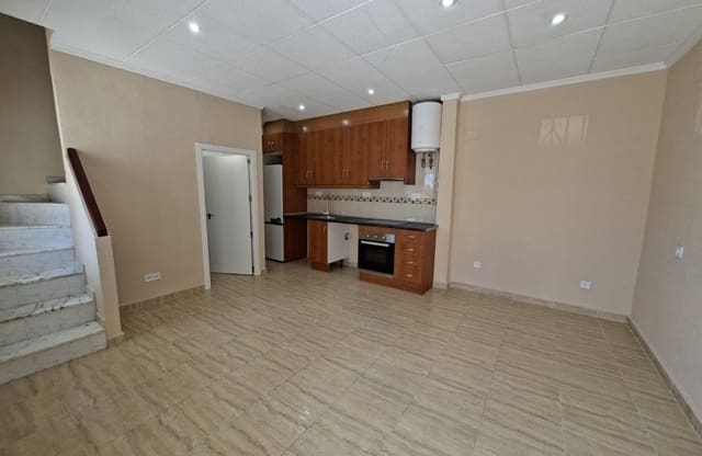1 soveværelse Byhus til salg i La Marina, Elche / Elx - € 129.000 (Ref: 9852116)