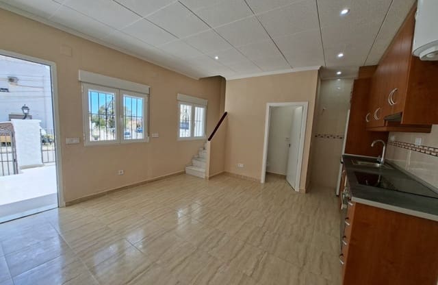 1 soveværelse Byhus til salg i La Marina, Elche / Elx - € 129.000 (Ref: 9852116)