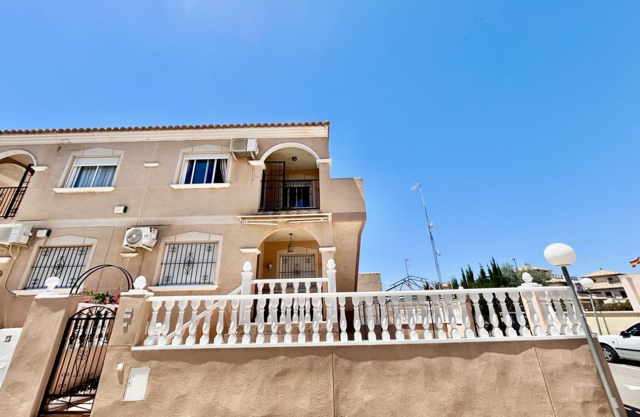 2 camera da letto Attico in vendita in La Zenia con piscina - 165.000 € (Rif: 9852118)