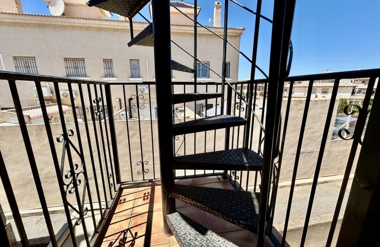 2 camera da letto Attico in vendita in La Zenia con piscina - 165.000 € (Rif: 9852118)
