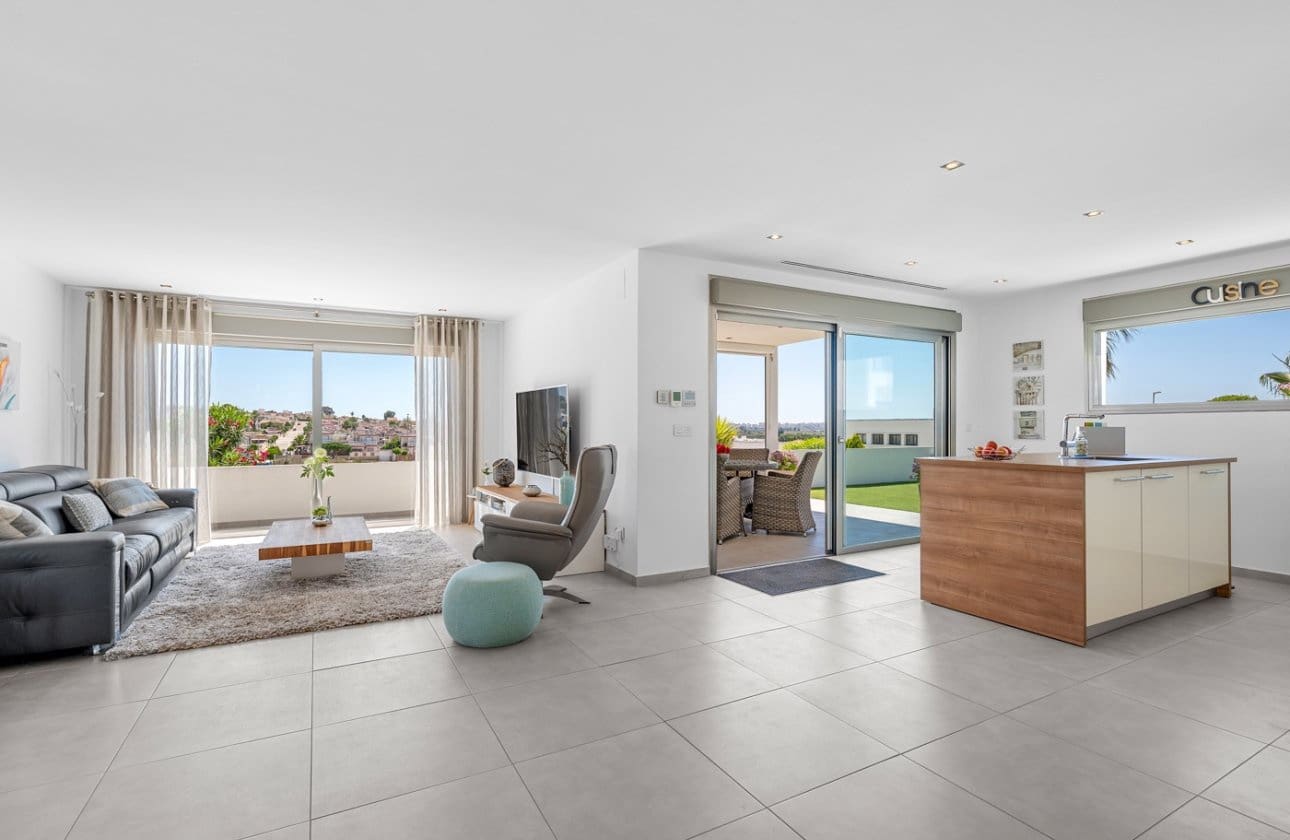 3 soveværelse Villa til salg i La Marina med swimmingpool - € 595.000 (Ref: 9852120)