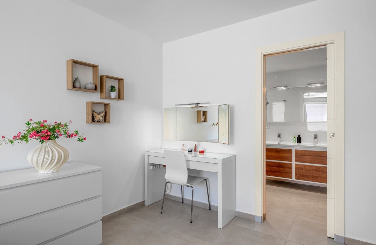 3 soveværelse Villa til salg i La Marina med swimmingpool - € 595.000 (Ref: 9852120)