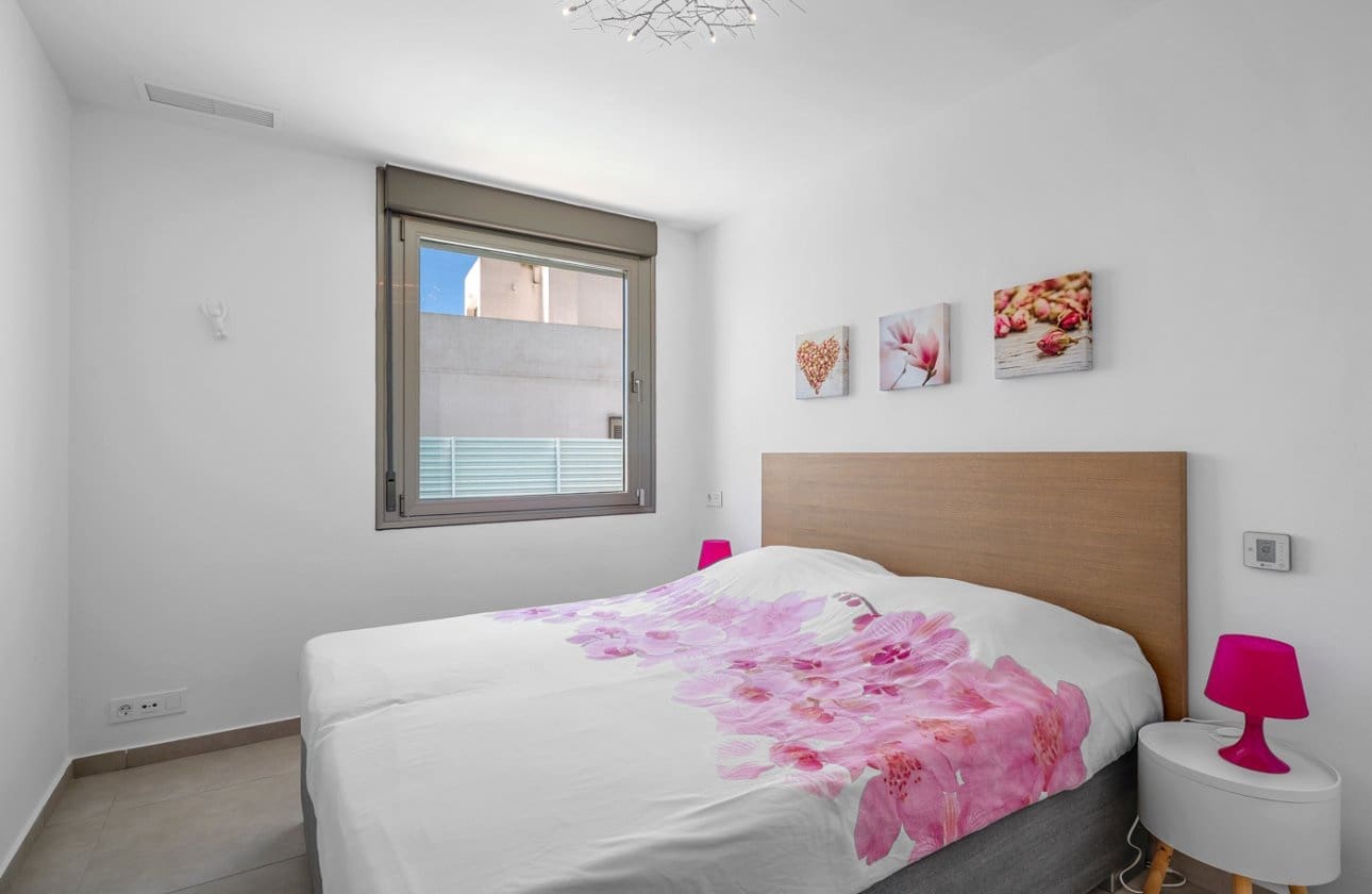 3 soveværelse Villa til salg i La Marina med swimmingpool - € 595.000 (Ref: 9852120)