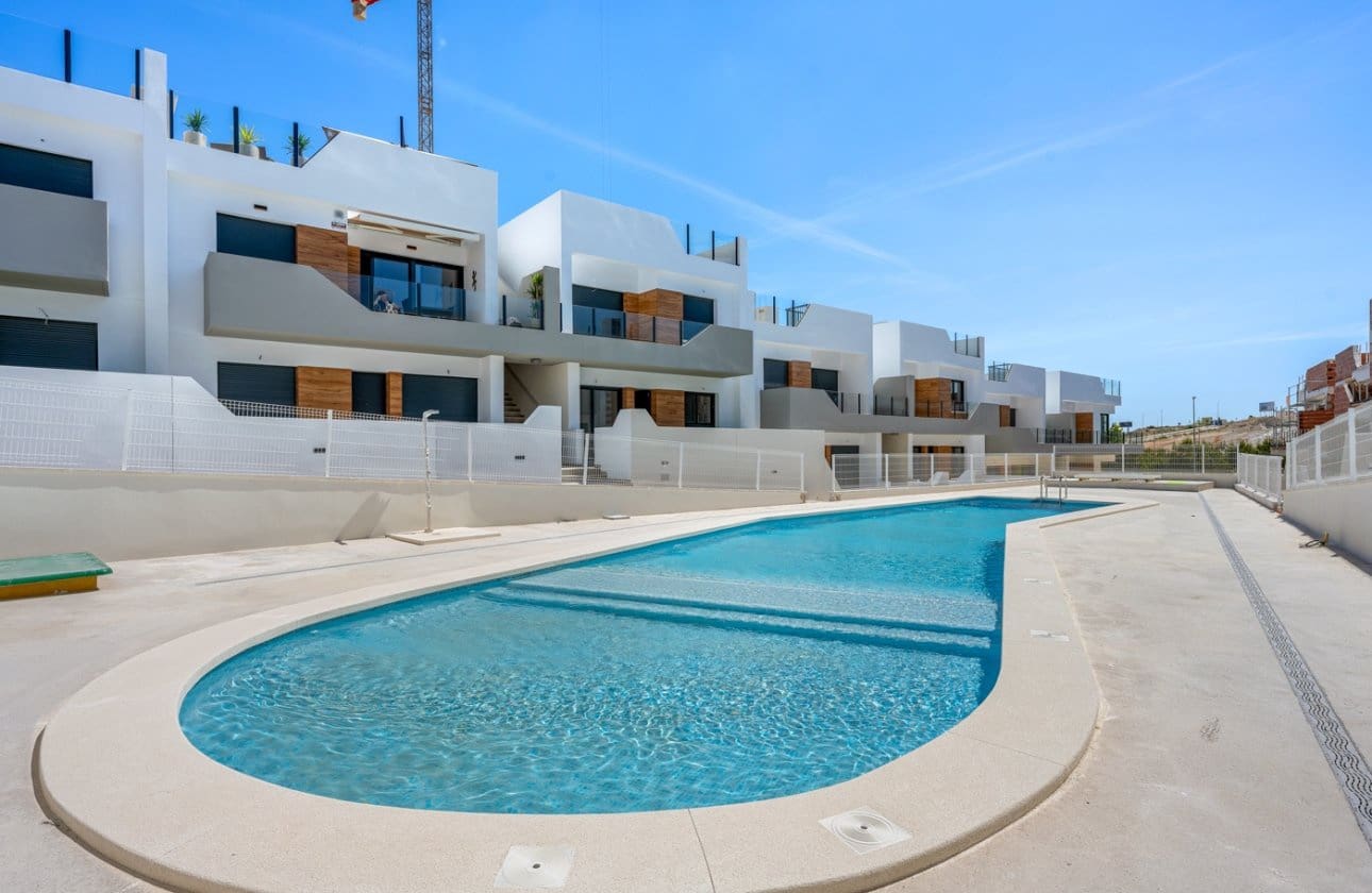 2 slaapkamer Appartement te koop in San Miguel de Salinas met zwembad - € 229.000 (Ref: 9852122)