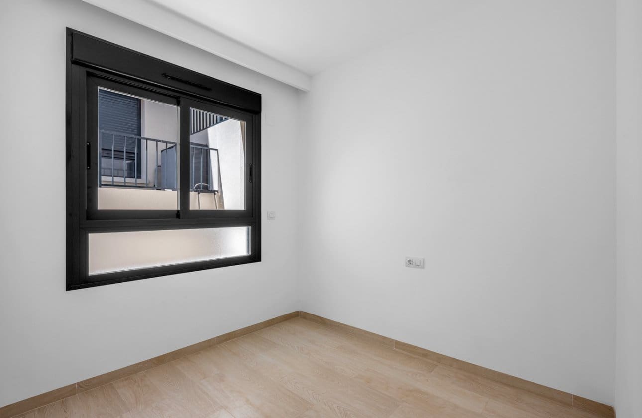 2 slaapkamer Appartement te koop in San Miguel de Salinas met zwembad - € 229.000 (Ref: 9852122)
