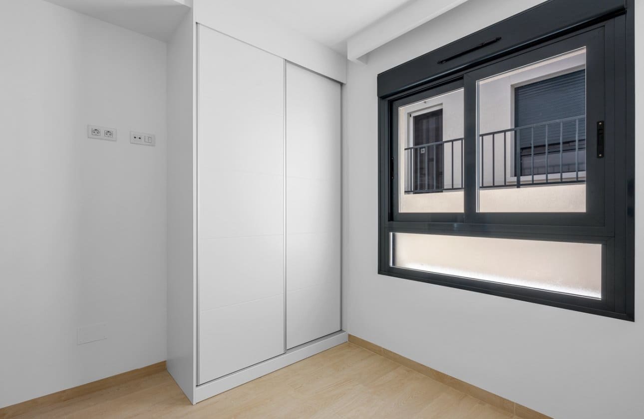 2 slaapkamer Appartement te koop in San Miguel de Salinas met zwembad - € 229.000 (Ref: 9852122)