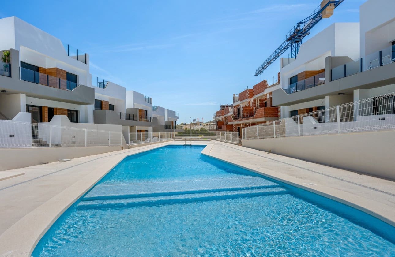 2 slaapkamer Appartement te koop in San Miguel de Salinas met zwembad - € 229.000 (Ref: 9852122)