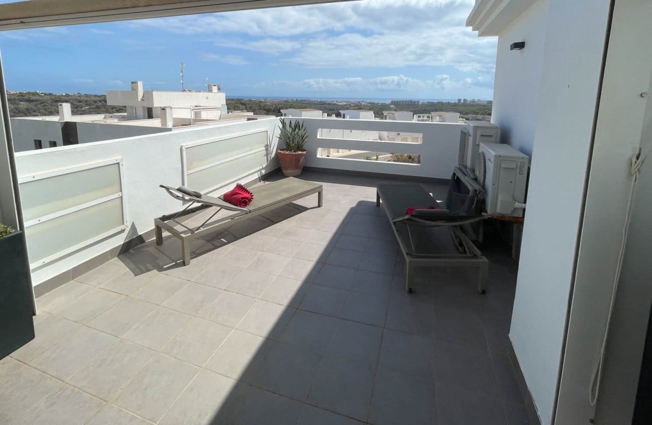 Ático de 3 habitaciones en Orihuela Costa en venta con piscina - 385.000 € (Ref: 9862190)