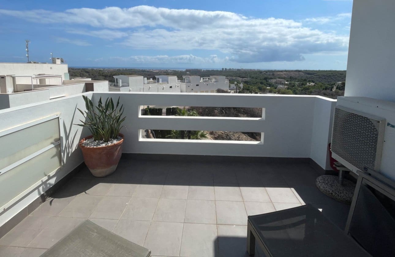 Ático de 3 habitaciones en Orihuela Costa en venta con piscina - 385.000 € (Ref: 9862190)
