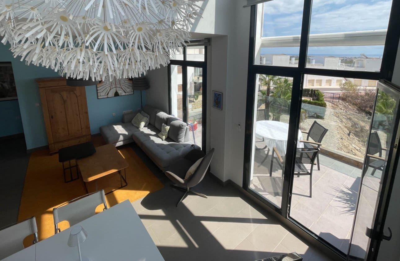 Ático de 3 habitaciones en Orihuela Costa en venta con piscina - 385.000 € (Ref: 9862190)