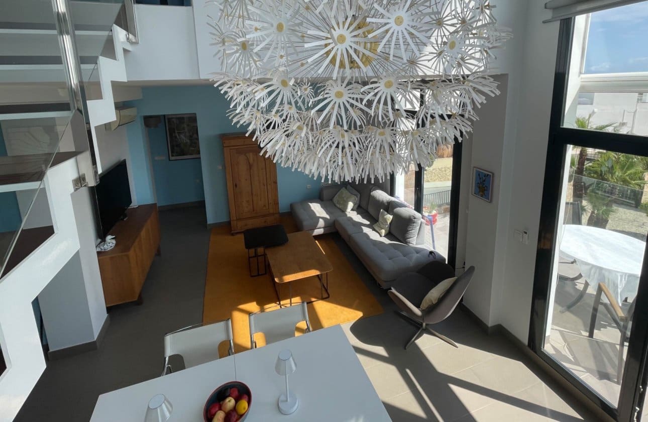 Ático de 3 habitaciones en Orihuela Costa en venta con piscina - 385.000 € (Ref: 9862190)