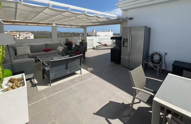 Ático de 3 habitaciones en Lomas de Campoamor - Las Ramblas, Orihuela en venta con piscina - 385.000 € (Ref: 9862190)