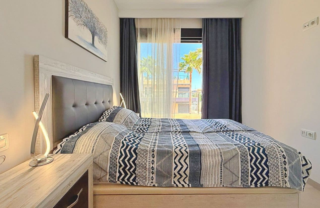 3 bedroom Penthouse for sale in Torre de la Horadada with pool garage - € 365,000 (Ref: 9862191)