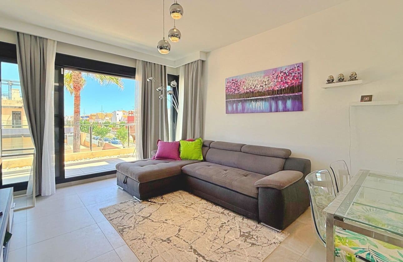3 bedroom Penthouse for sale in Torre de la Horadada with pool garage - € 365,000 (Ref: 9862191)