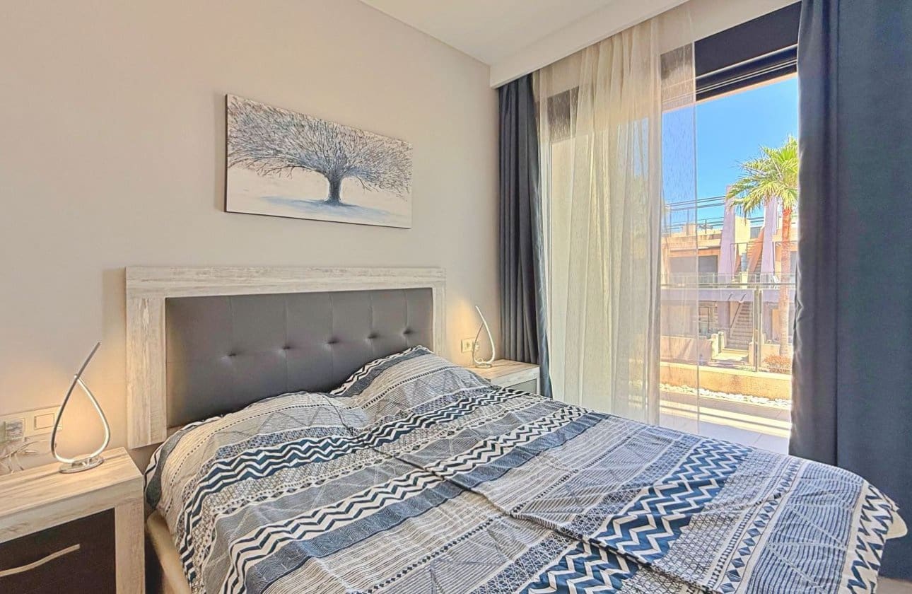3 bedroom Penthouse for sale in Torre de la Horadada with pool garage - € 365,000 (Ref: 9862191)
