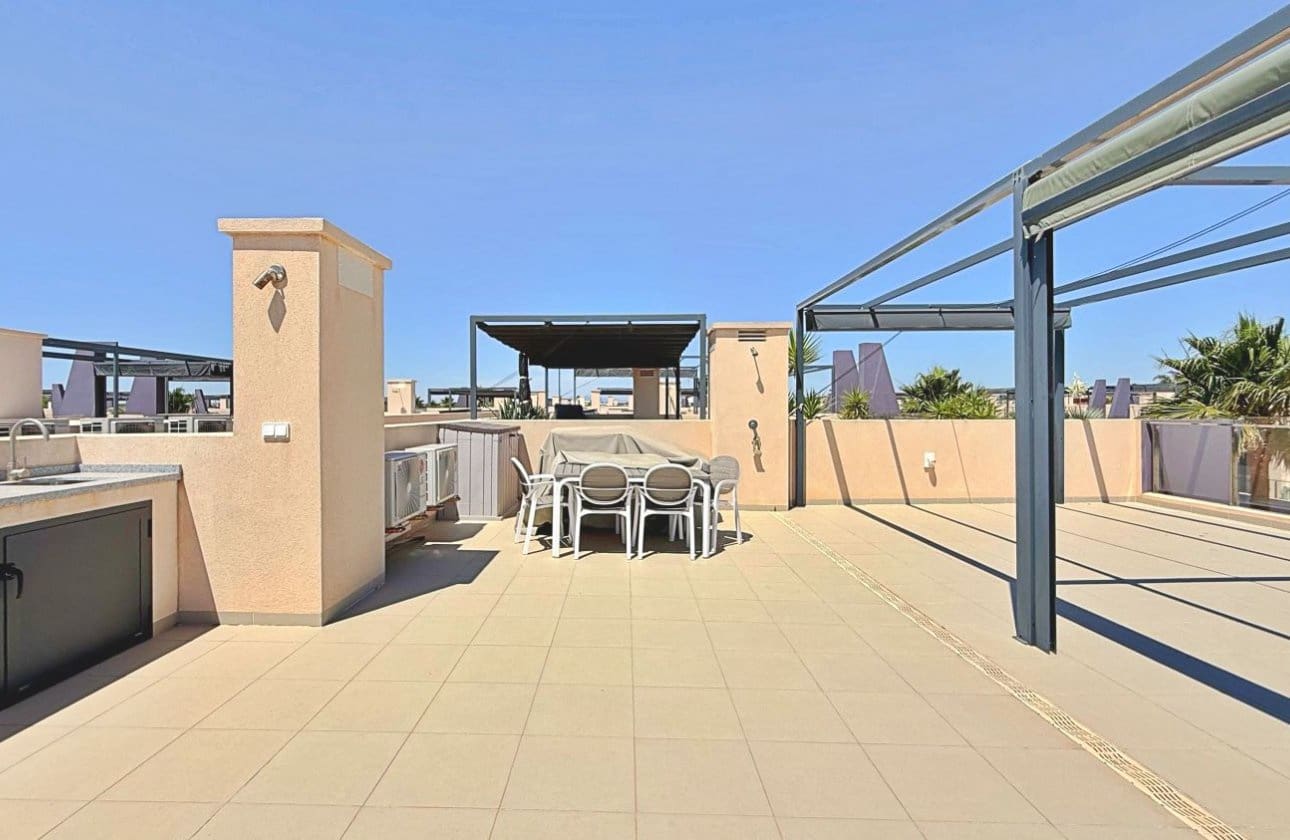 3 bedroom Penthouse for sale in Torre de la Horadada with pool garage - € 365,000 (Ref: 9862191)