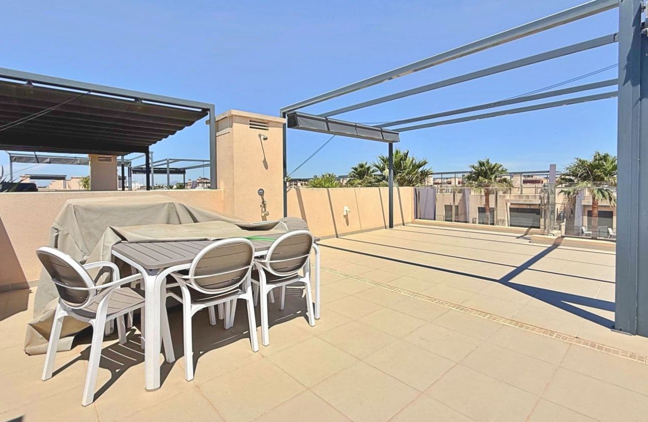 3 bedroom Penthouse for sale in Torre de la Horadada with pool garage - € 365,000 (Ref: 9862191)