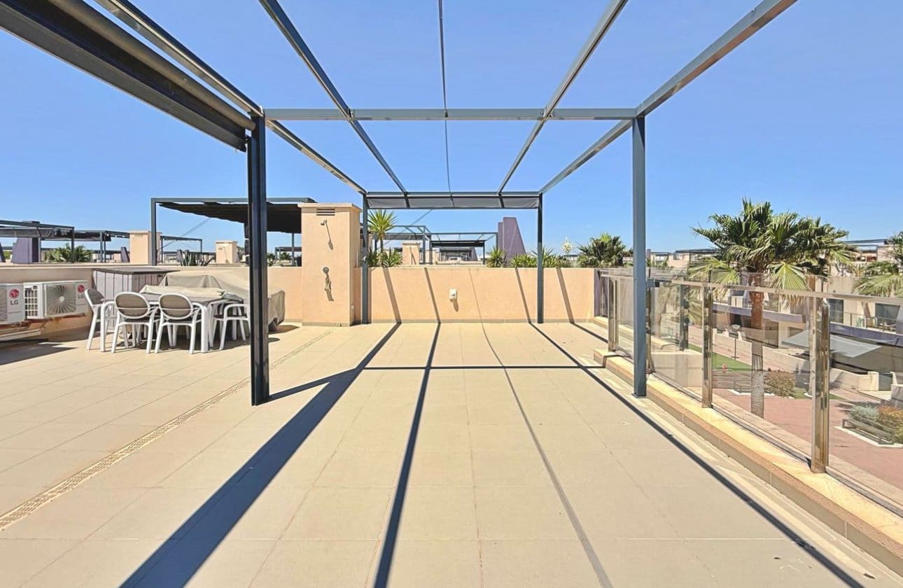 3 bedroom Penthouse for sale in Torre de la Horadada with pool garage - € 365,000 (Ref: 9862191)