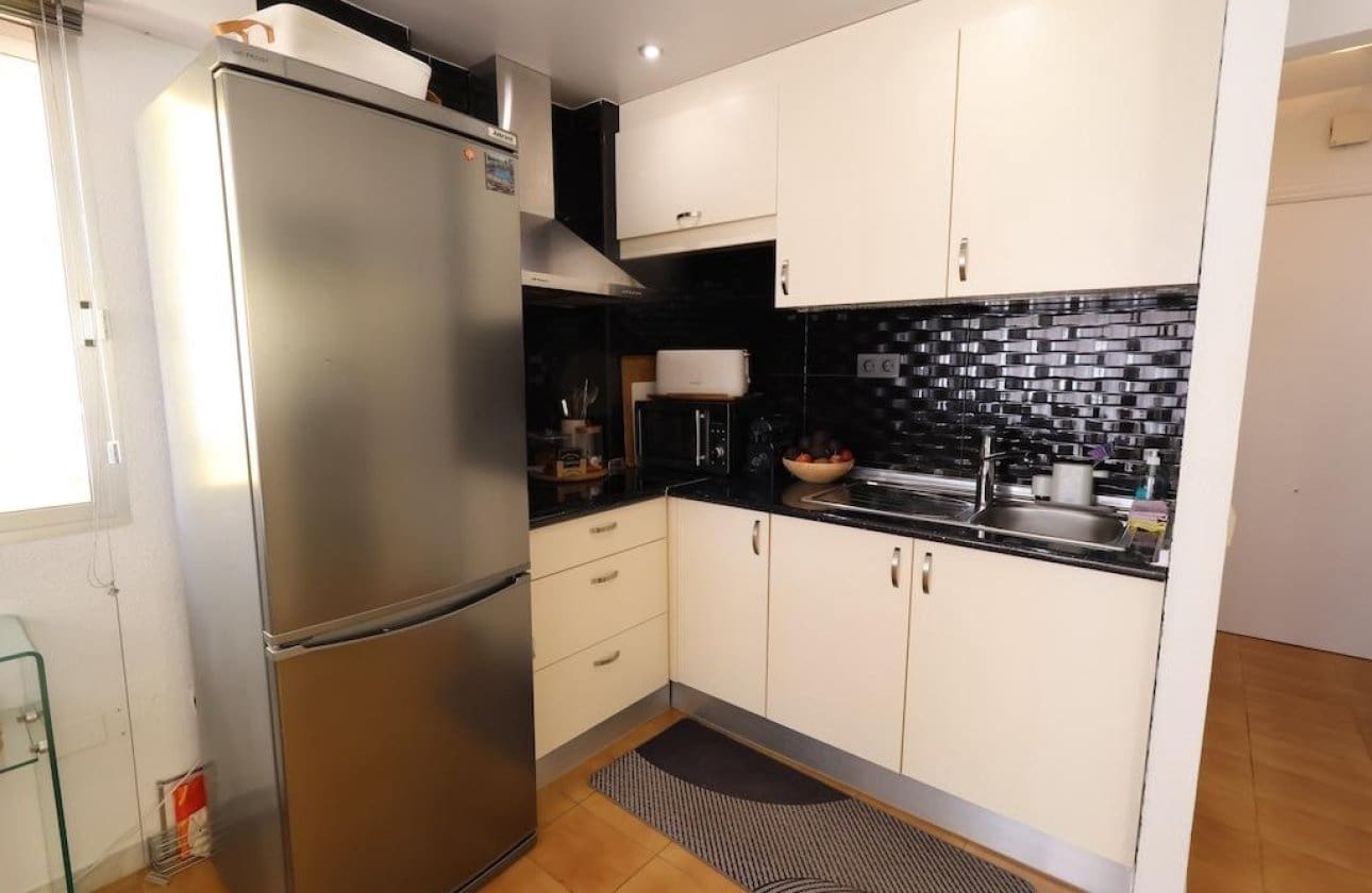 1 quarto Apartamento para venda em La Veleta - 145 000 € (Ref: 9862195)