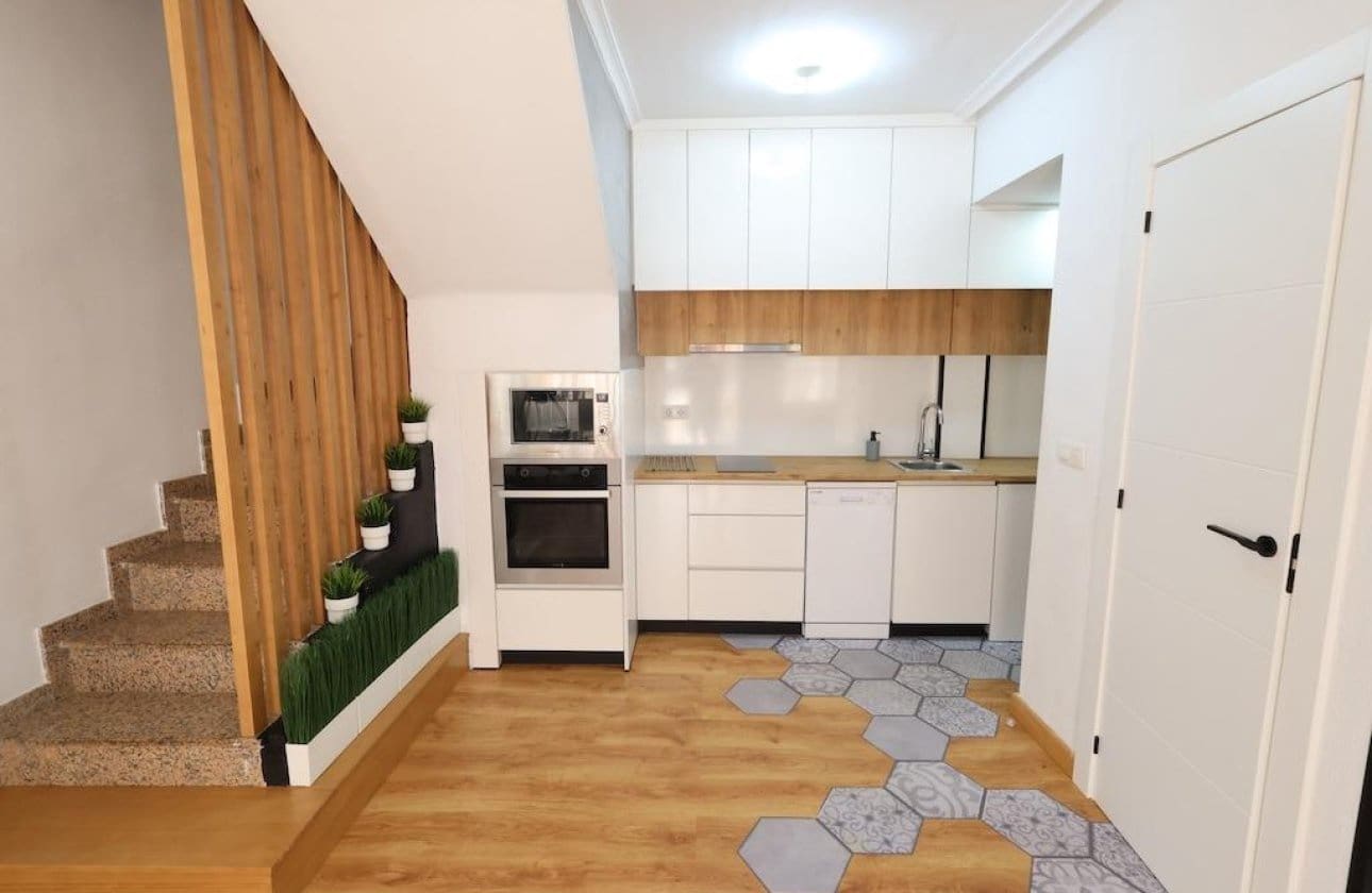 3 sypialnia Apartament na sprzedaż w La Zenia z basenem - 285 000 € (Ref: 9868939)