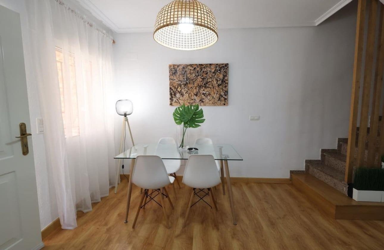 3 sypialnia Apartament na sprzedaż w La Zenia z basenem - 285 000 € (Ref: 9868939)