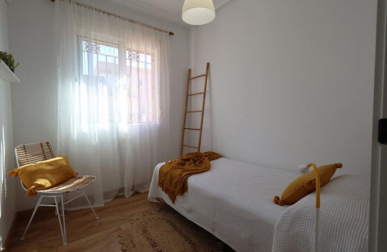3 sypialnia Apartament na sprzedaż w La Zenia z basenem - 285 000 € (Ref: 9868939)