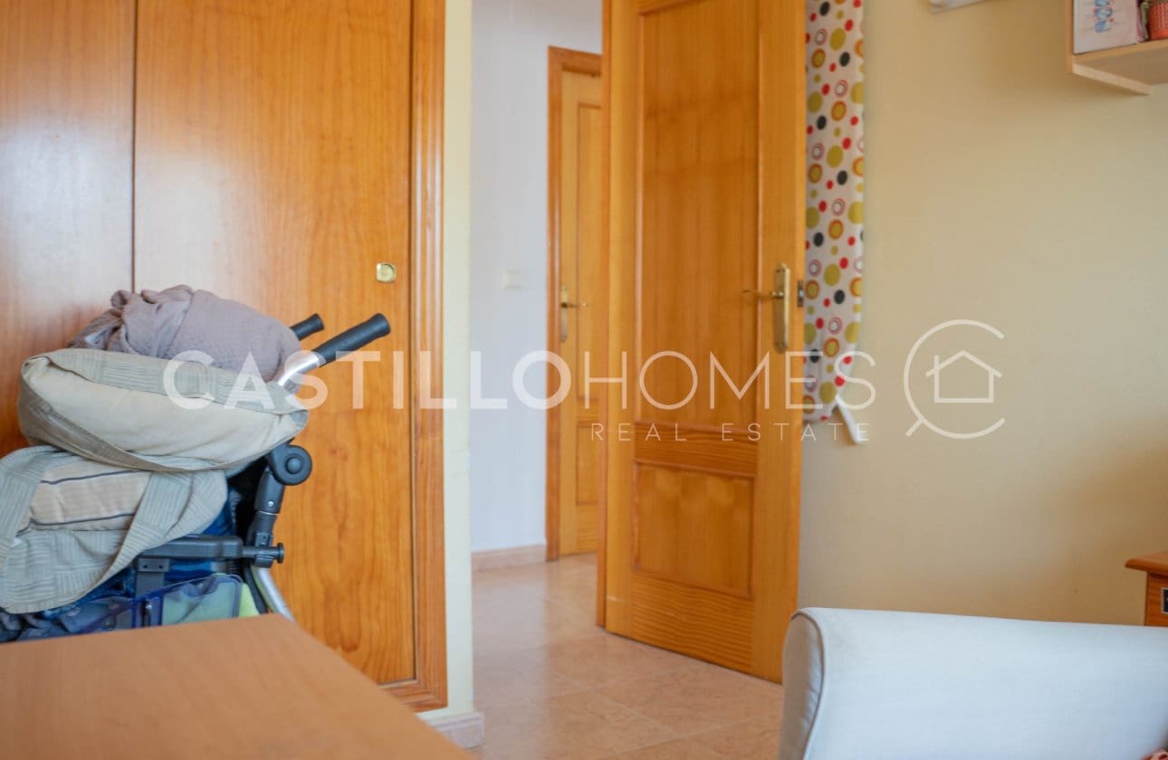 3 chambre Bungalow à vendre à La Florida avec piscine - 196 999 € (Ref: 9868940)