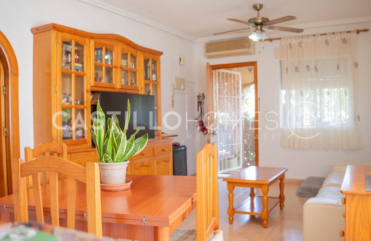 3 chambre Bungalow à vendre à La Florida avec piscine - 196 999 € (Ref: 9868940)