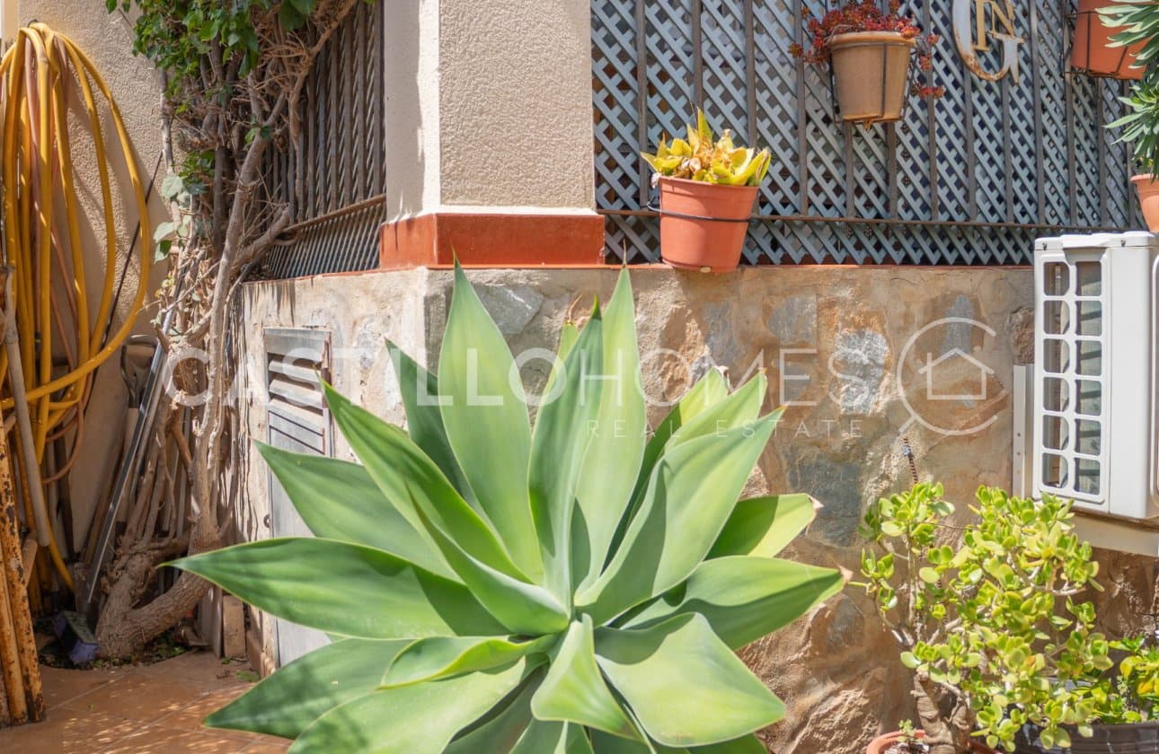 3 chambre Bungalow à vendre à La Florida avec piscine - 196 999 € (Ref: 9868940)